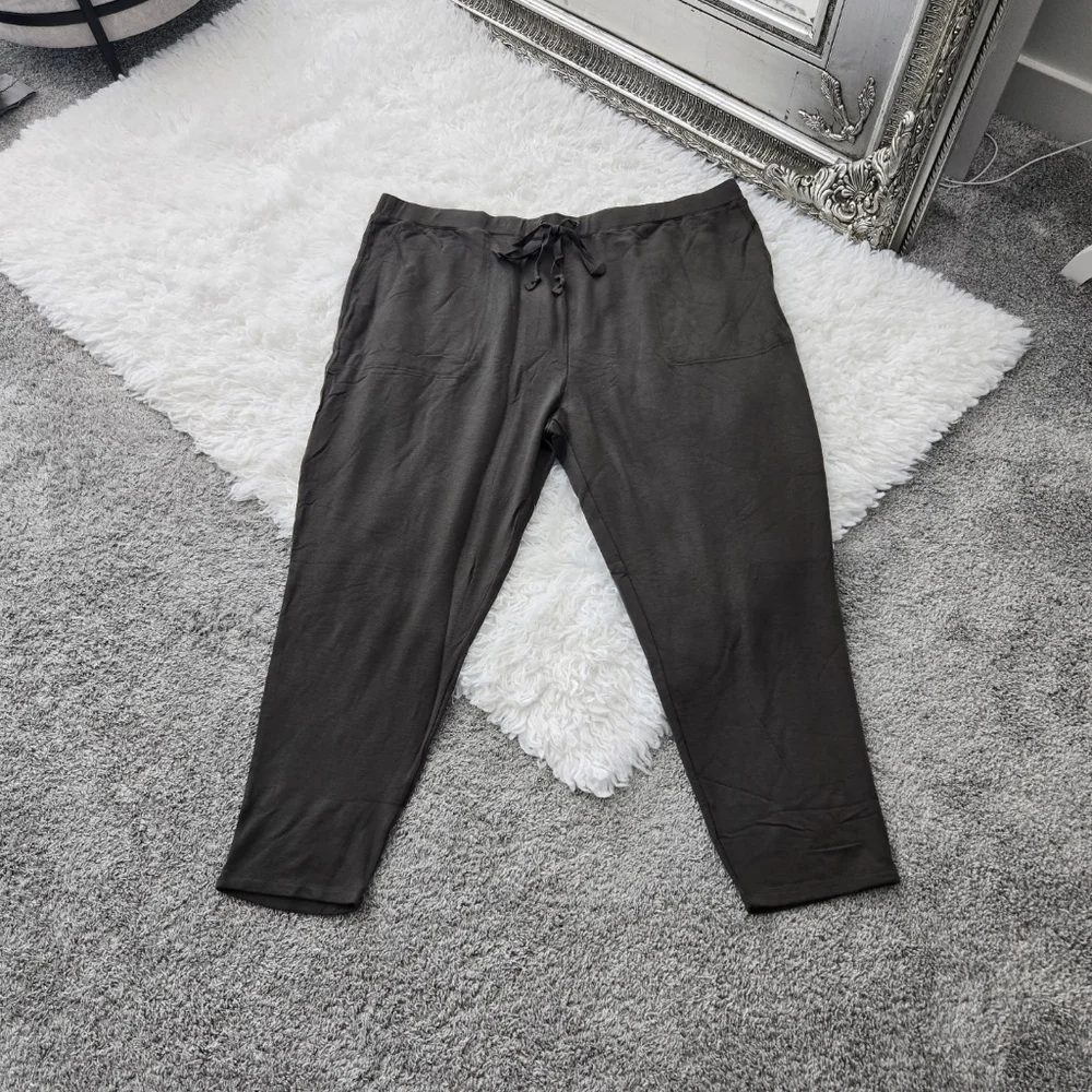 Max & Mia Olive Pull On Elastic drawstring waist and a relaxed fit lounge pants.